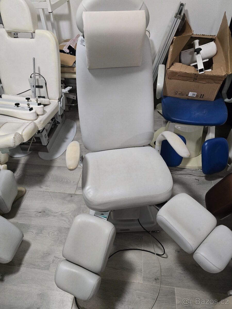 Elektricke pedikérské křeslo AKCE béžové euroclinic