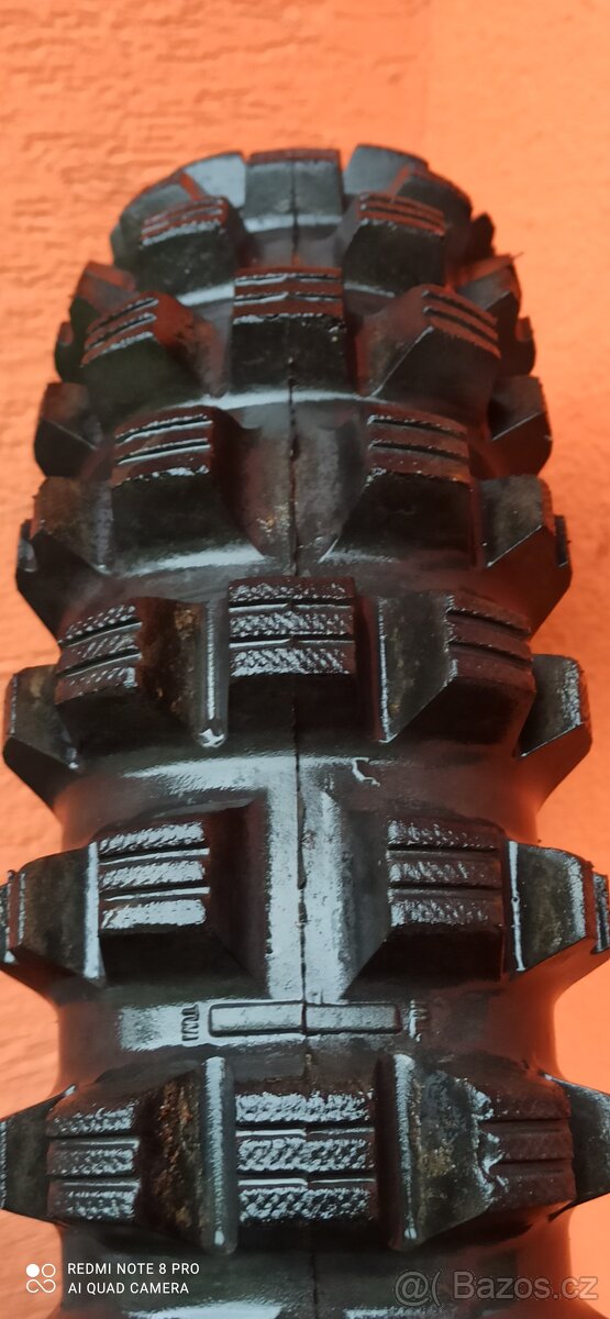 Pneu 110 100 18