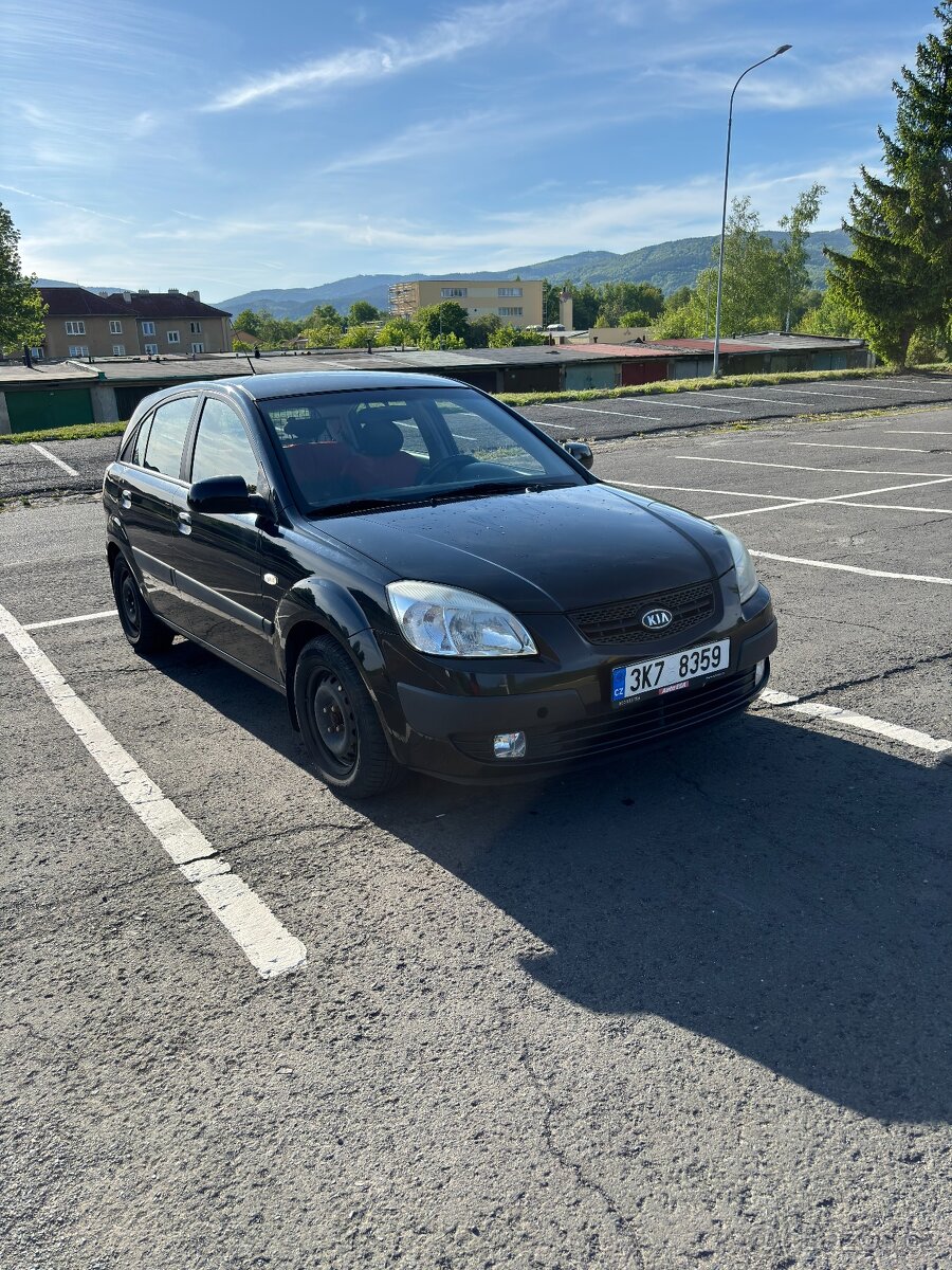 Kia Rio 1.4 71 kW 2008