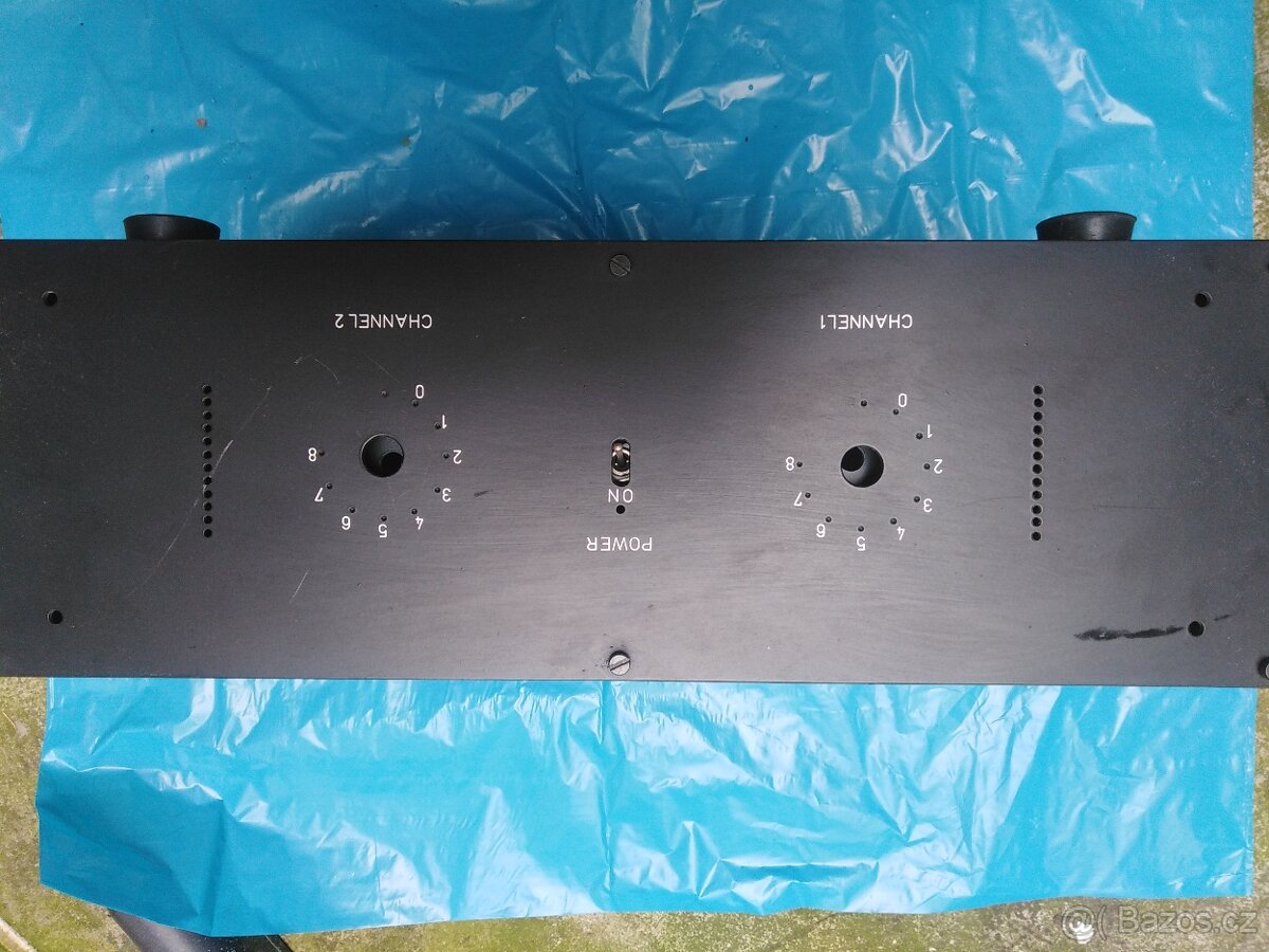 Prodej skříně zesilovače 19"- kopie PEAVEY