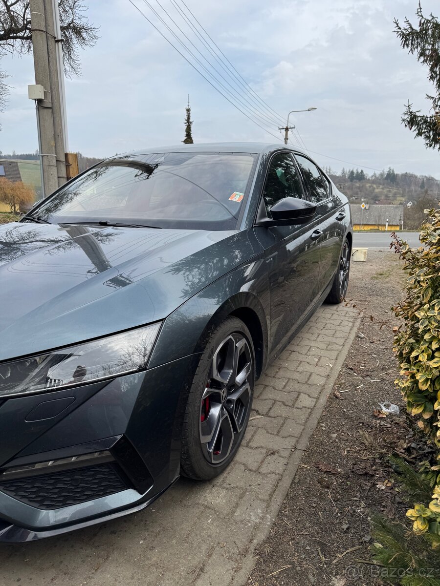 Škoda Octavia IV RS TSI - LIFTBACK