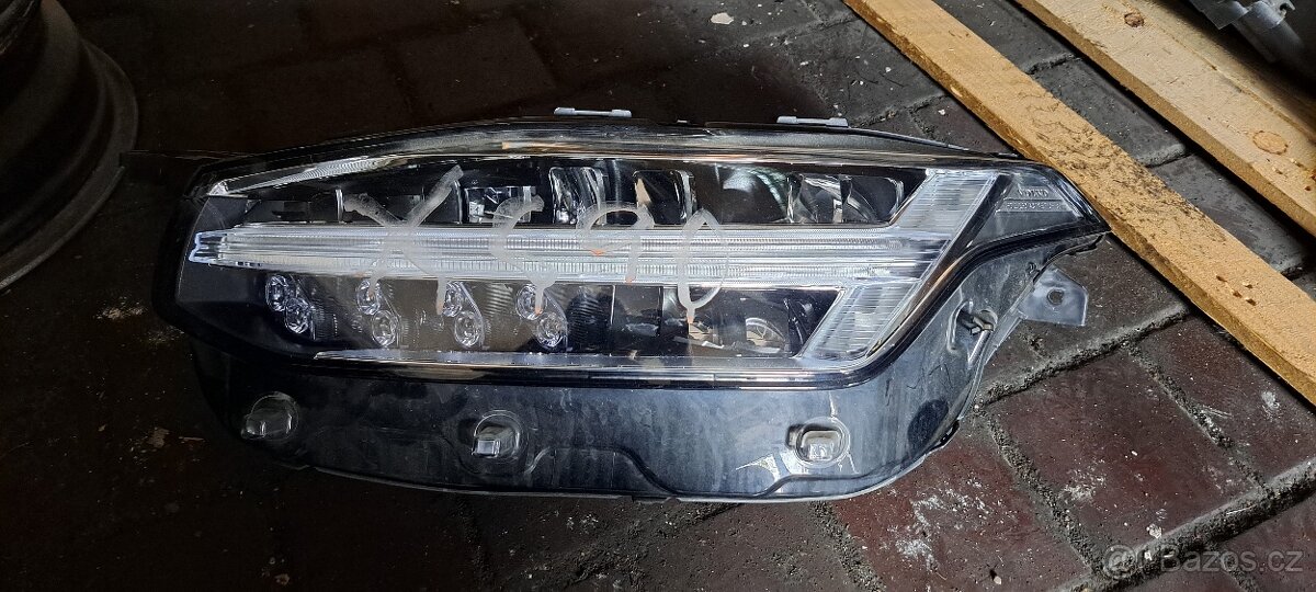 Leve svetlo full led volvo xc90