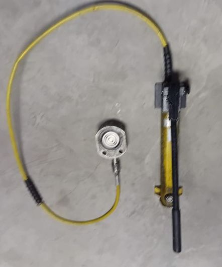 hydraulické ruční čerpadlo s válcem