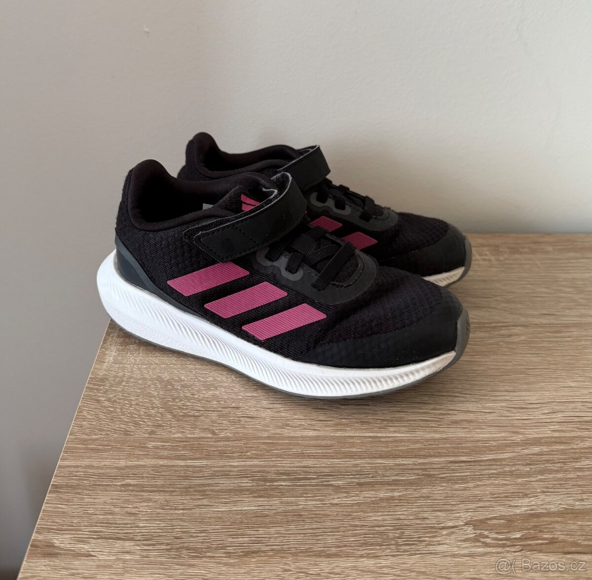 Dívčí tenisky Adidas vel. 29