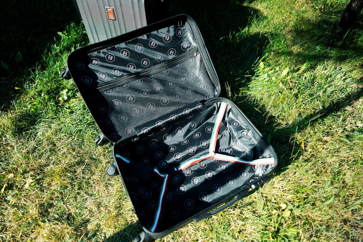 Cestovní kufry - záruka, nové