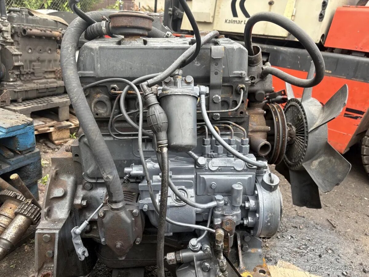 Motor Mercedes Benz OM 364 + výkonná hydraulika