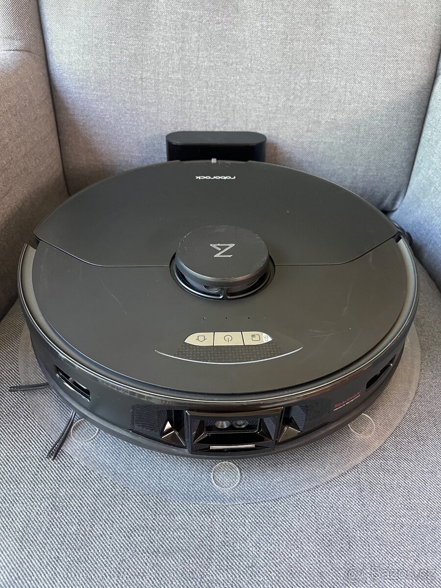 Robotický vysavač s mopem Roborock S7 MaxV černý s kamerou a