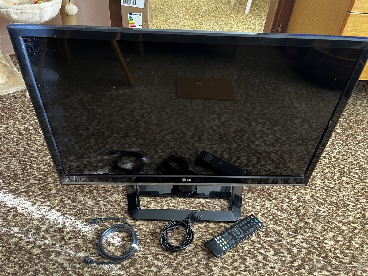 Televizní přijímač LG + setobox
