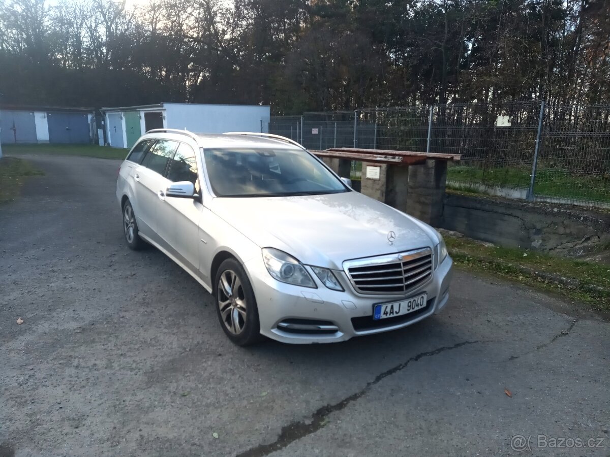 Mercedes-Benz E 220 CDI (W212)