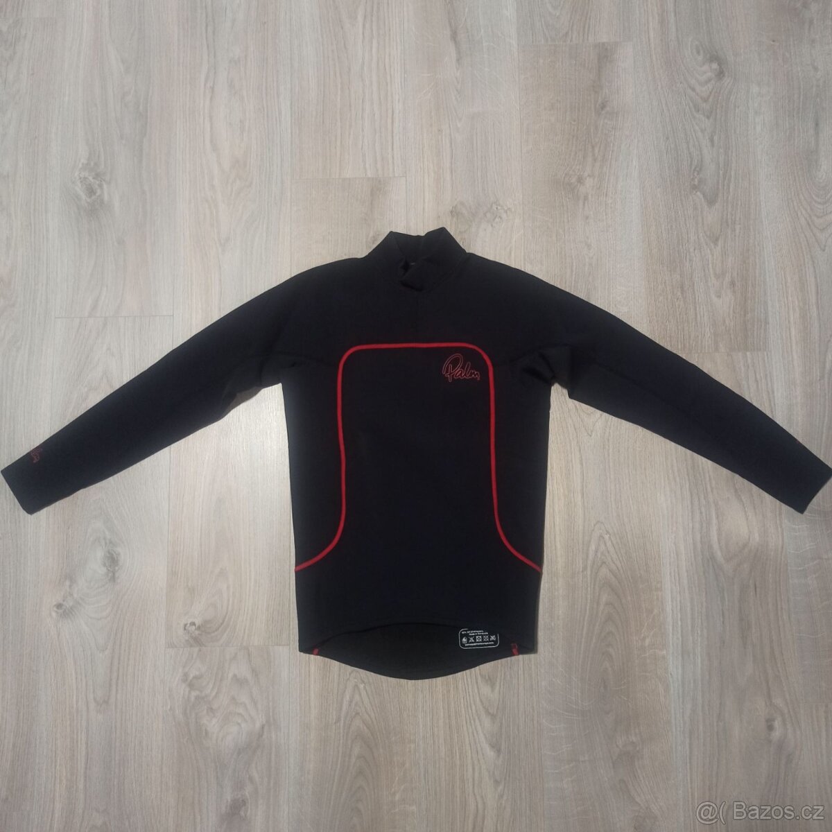 Neoprénové triko na moto.