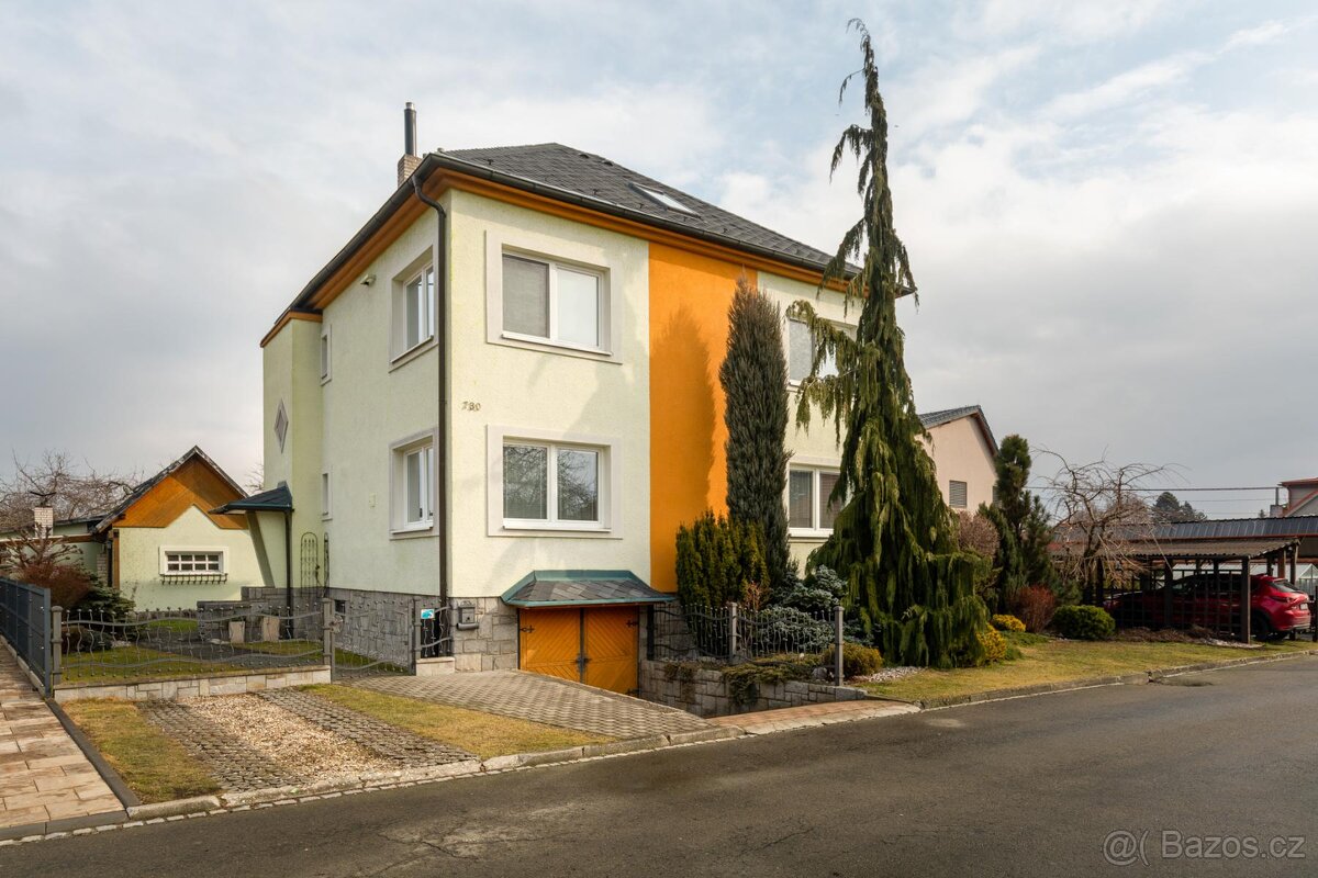 Prodej dvougeneračního RD 8+2, 250 m2, Studénka