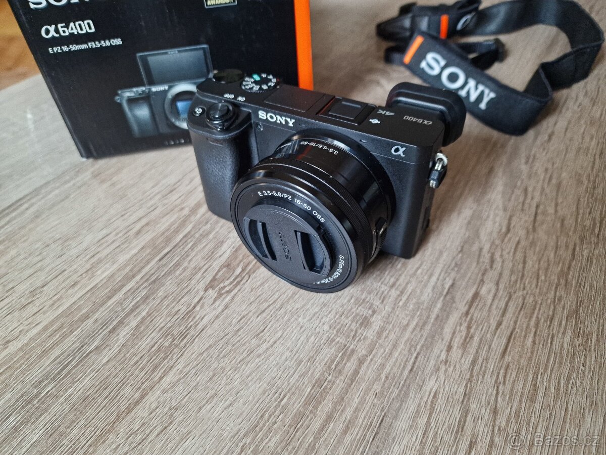 Sony A6400 + objektiv 16-50, v záruce, stav nového kusu.