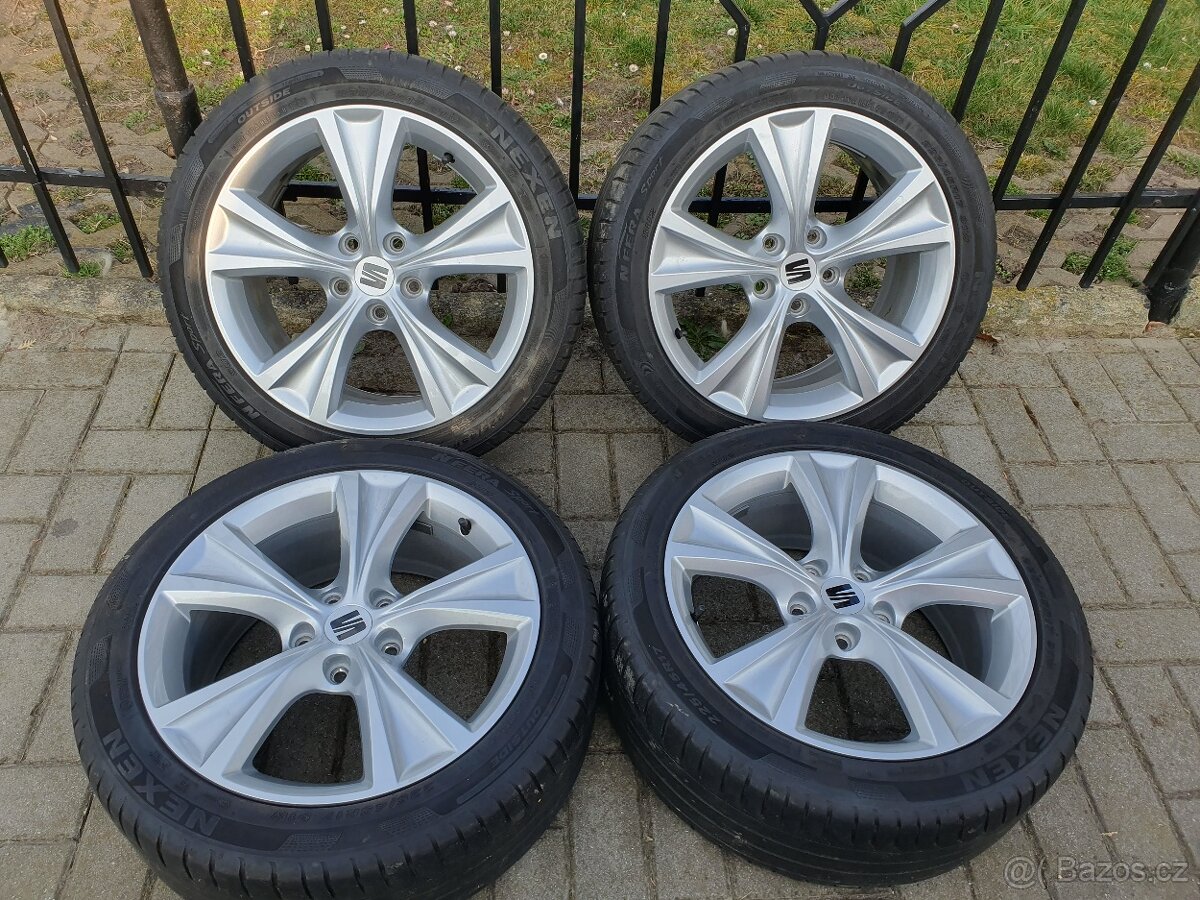 Alu kola Seat 5x112 r17 7,5j et49 pneu 225/45/17