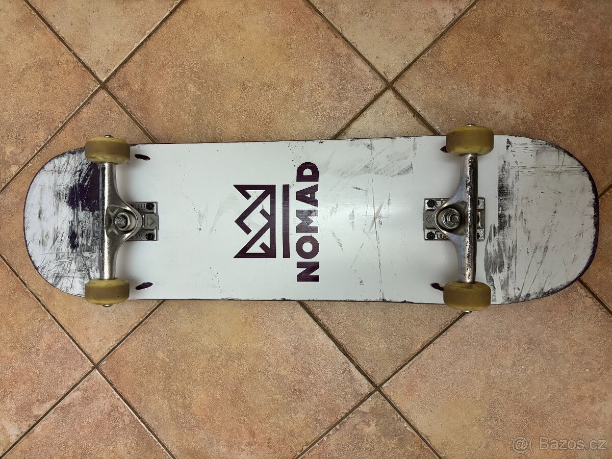 Nomad Skate Deska 8.6 Truck Theeve Csx Kolečka minilogo C