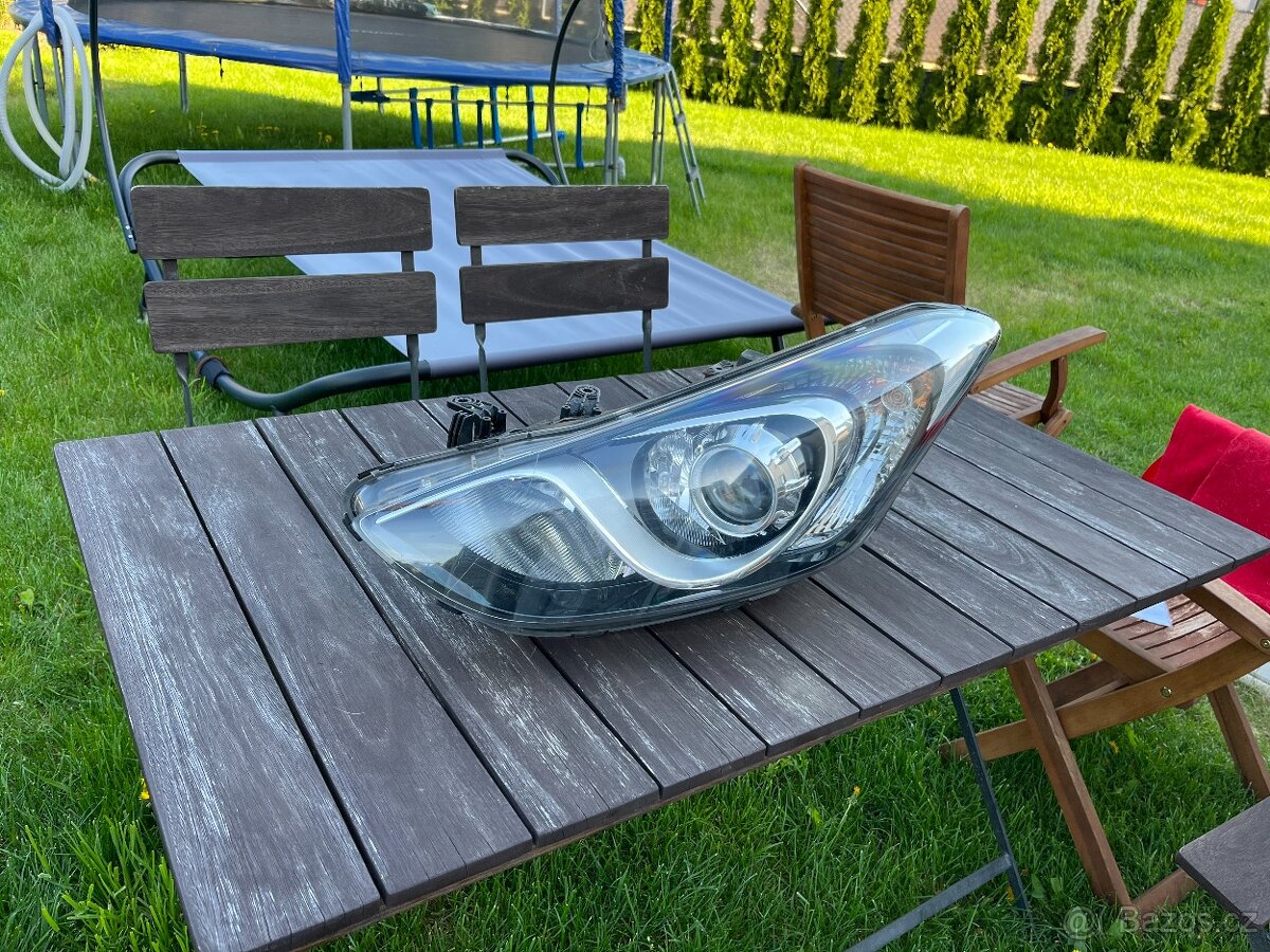 Hyundai i30 levý světlomet originál