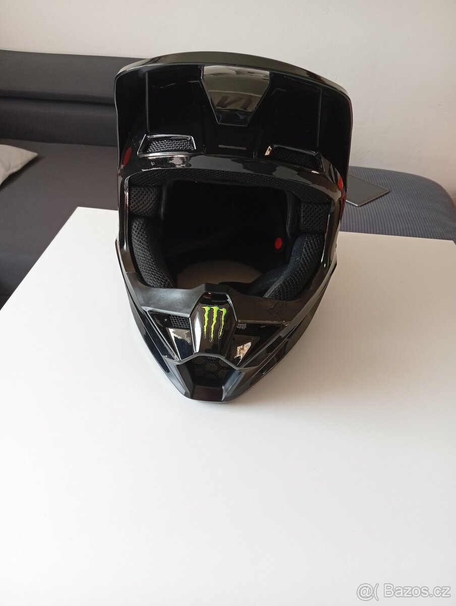 Motokrosová helma