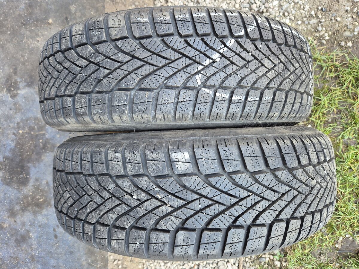 Falken zimní 195/60R16