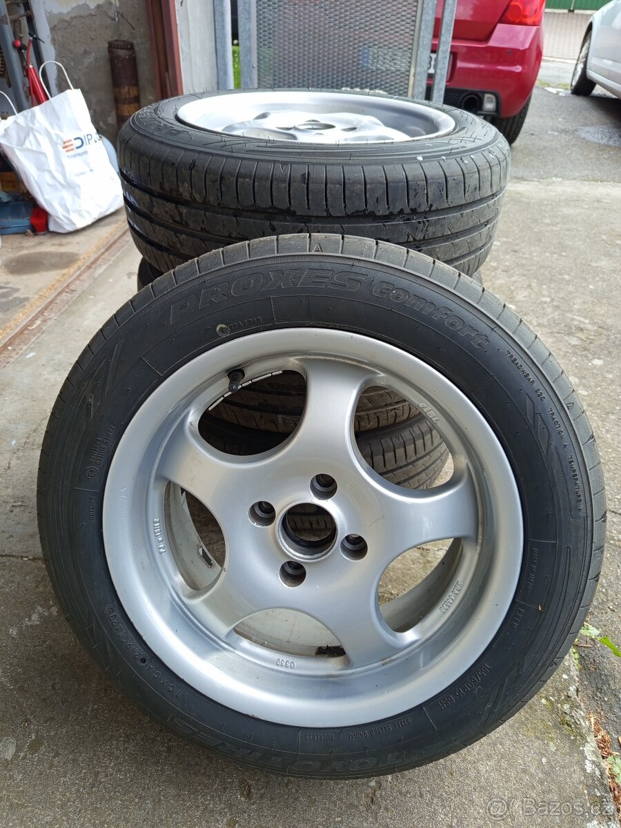 Alu kola Rial 4X100 R15 + letní Toyo Proxes 185/60 R15 88H