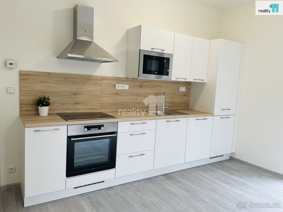 Pronájem bytu 2+kk, 49 m2, Praha 8