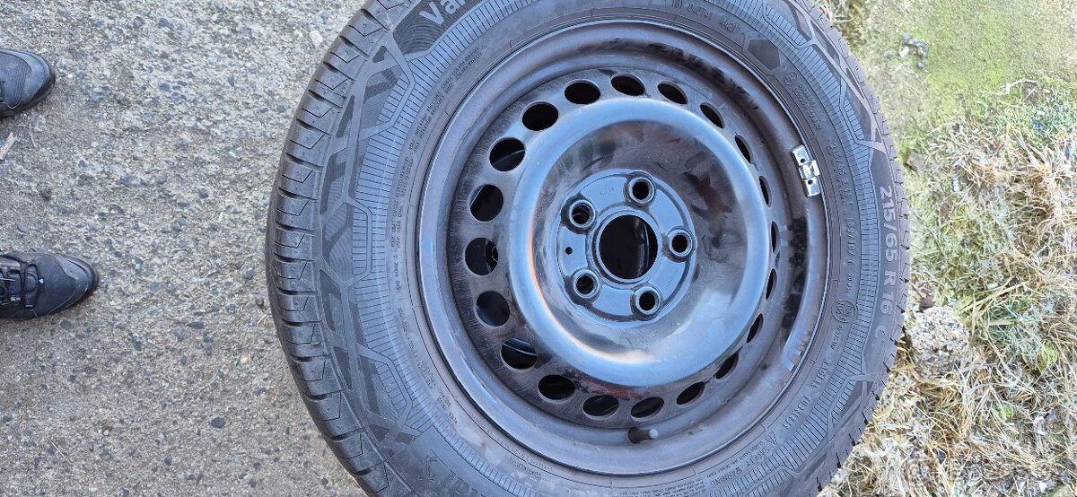 Transporter T5 215/65 r16 C Continental letní plechové disky