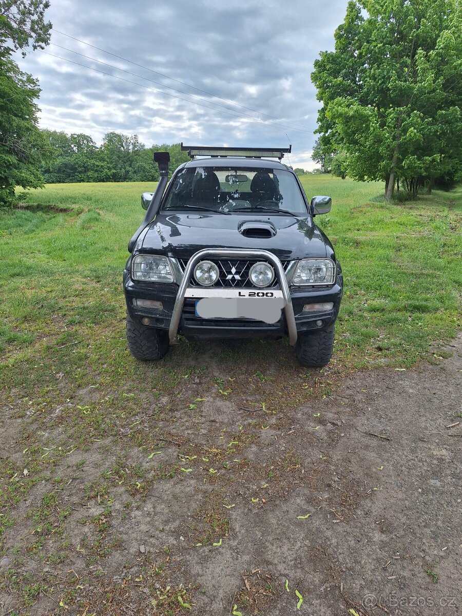 Mitsubishi l200