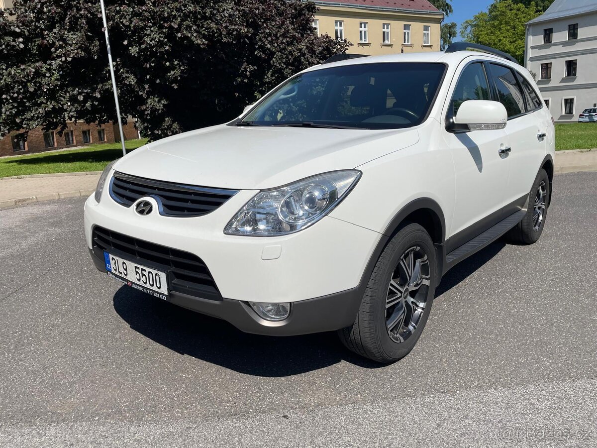 Prodám - Hyundai ix55 3.0CRDi176KW,r.v.2011,7míst,4x4,DPH