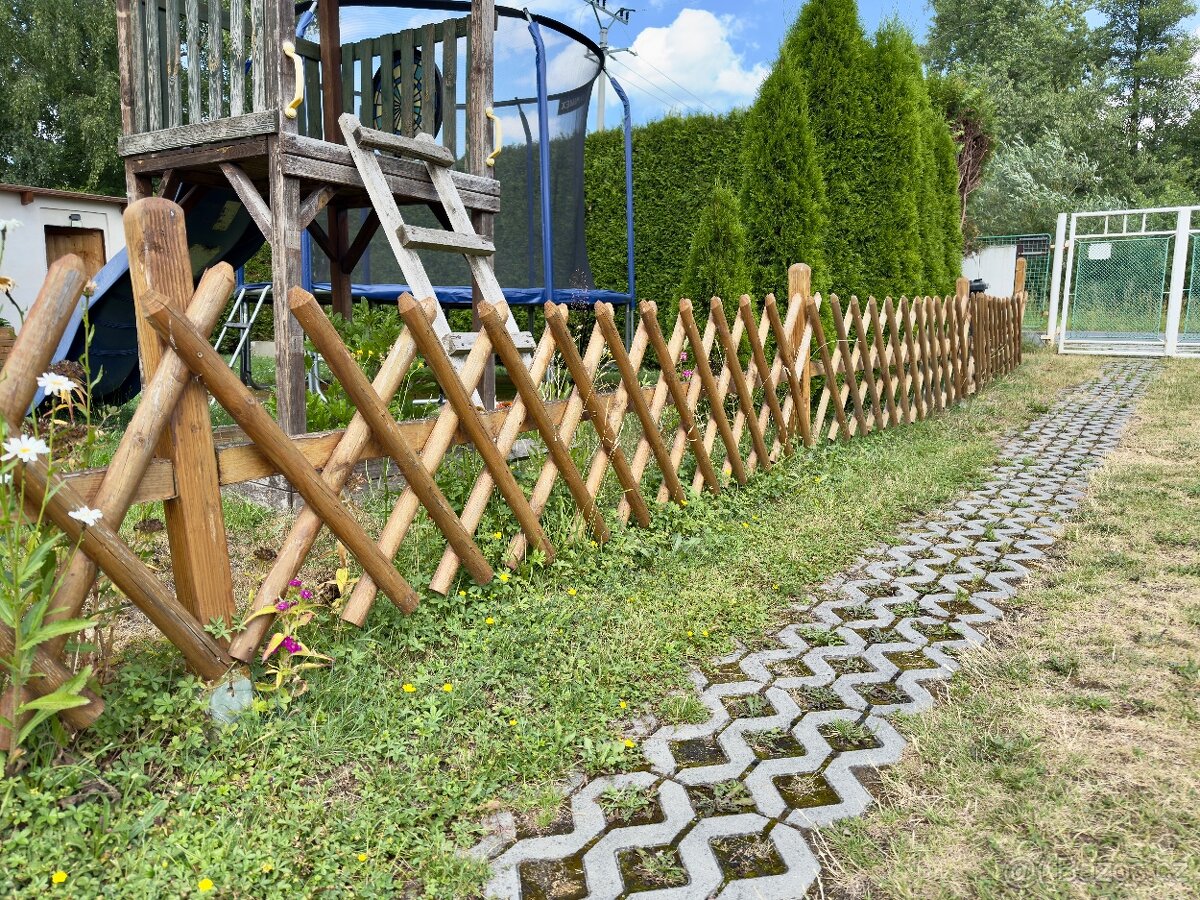 Dřevěný plot 24bm