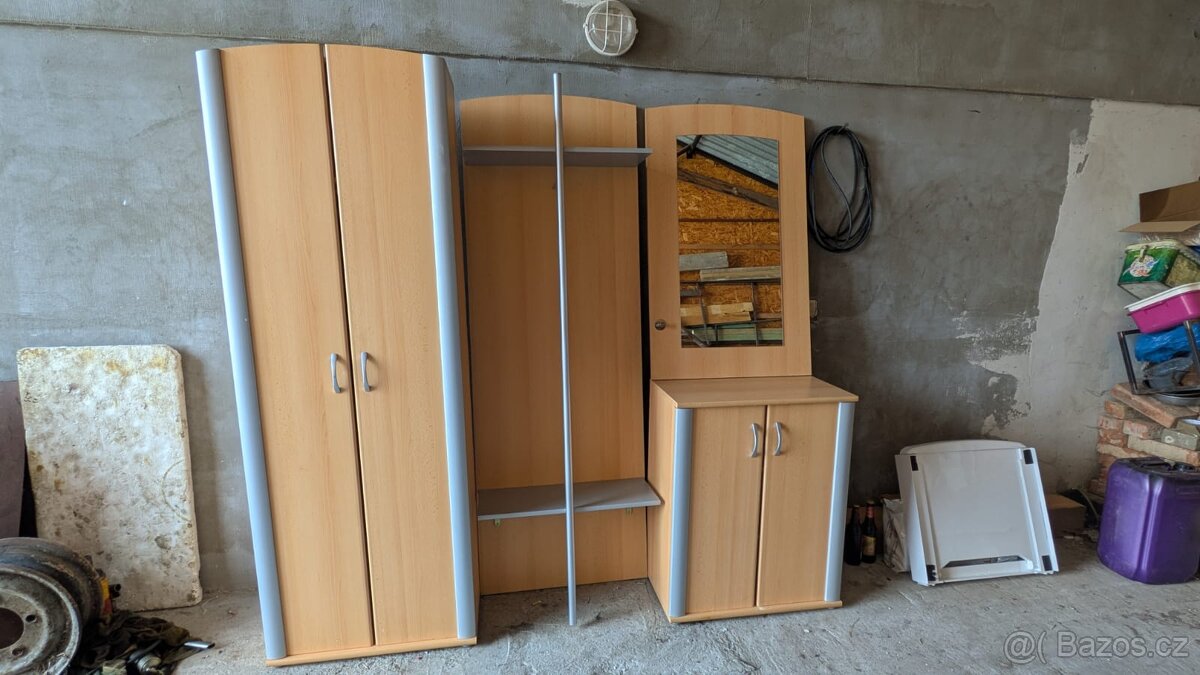 Sestava nábytku