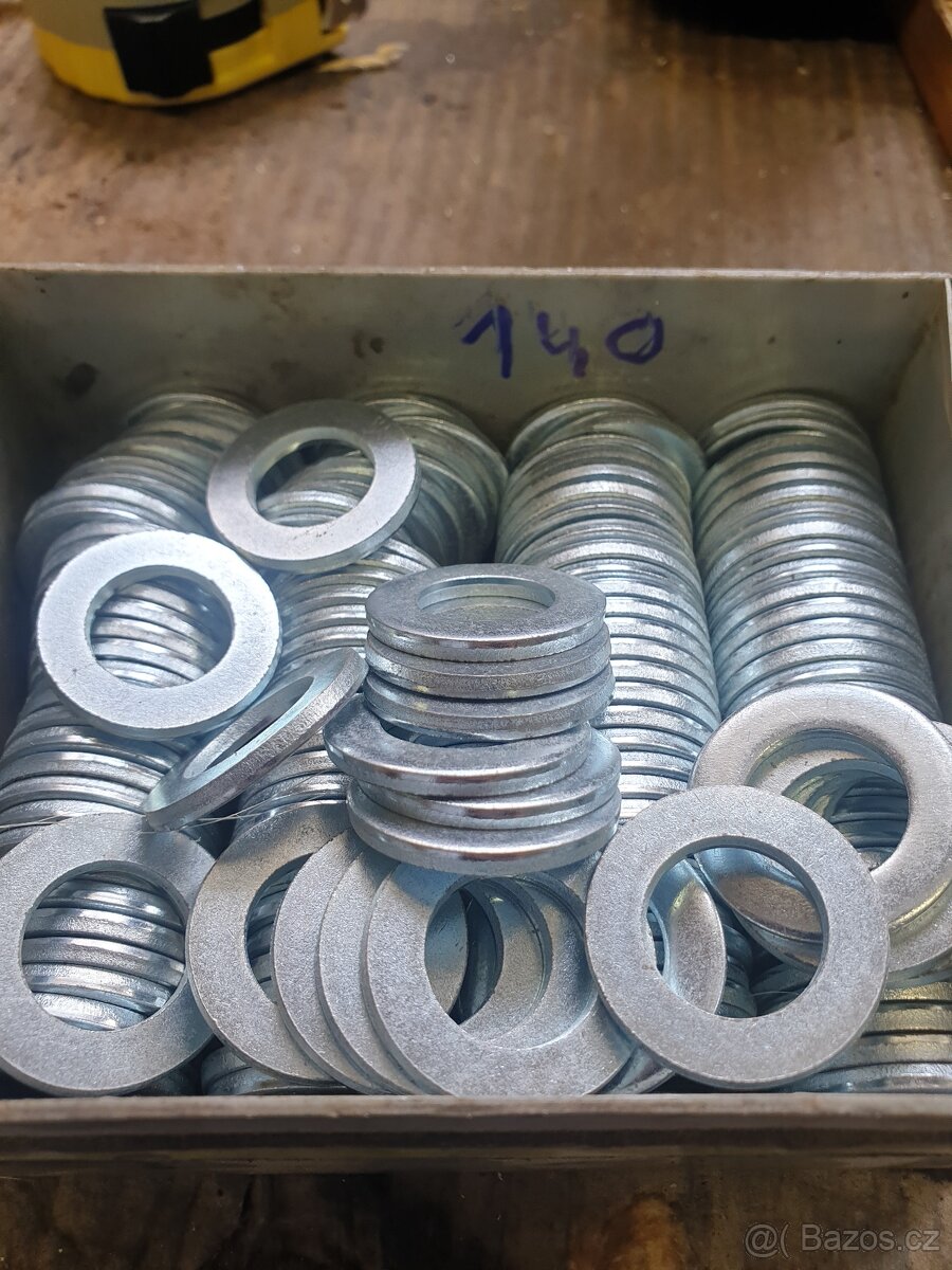 Spojovaci materiál