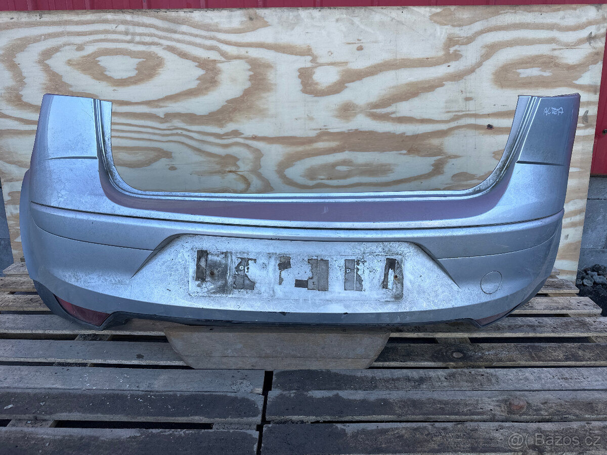 PRODÁM ZADNÍ NÁRAZNÍK SEAT ALTEA