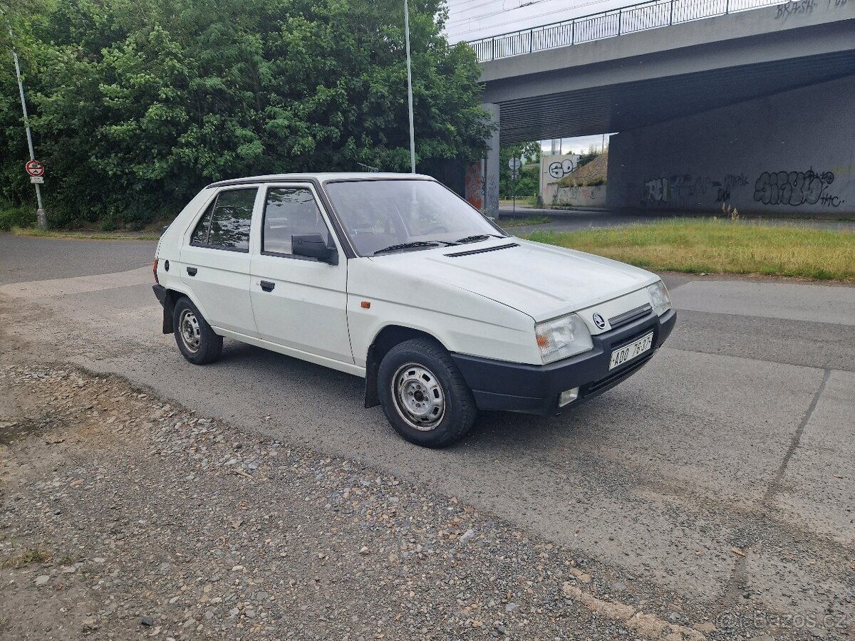 ŠKODA FAVORIT 136 L - najeto jen 38tis km