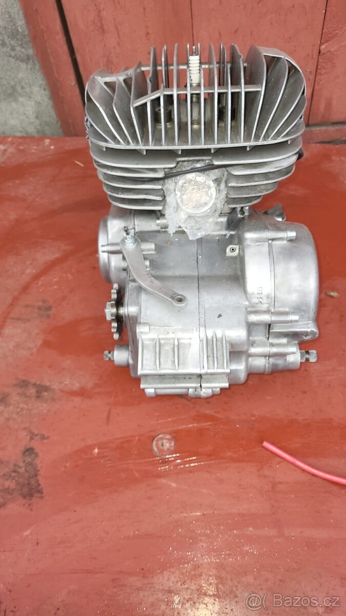 Motor Čz 125/516