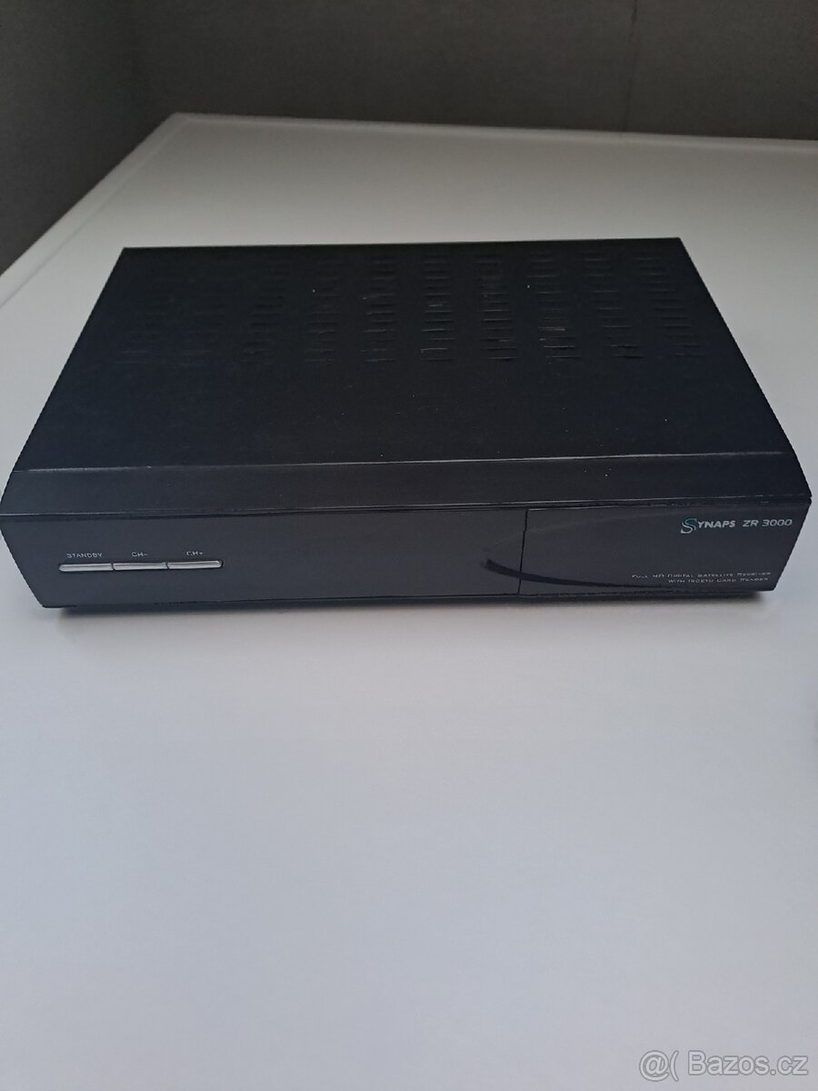 Satelitní přijímač Synaps ZR3000