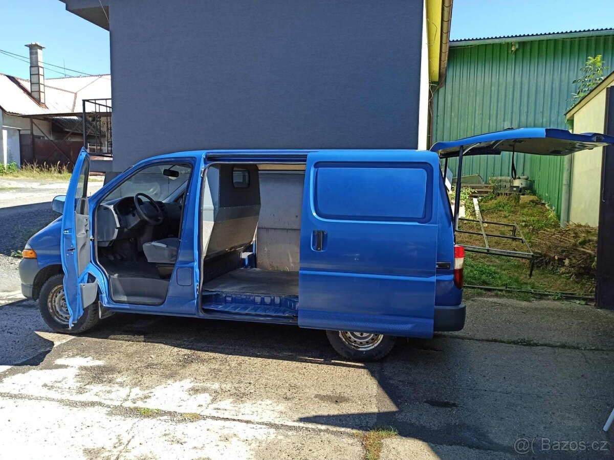 Prodam Toyota Hiace r.v.1999
