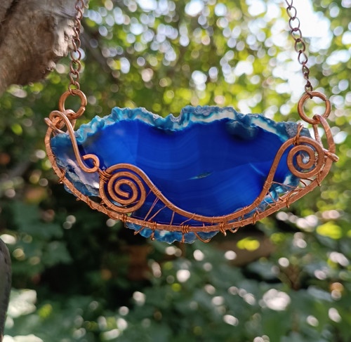 Ručně vyrobené šperky s polodrahokamy