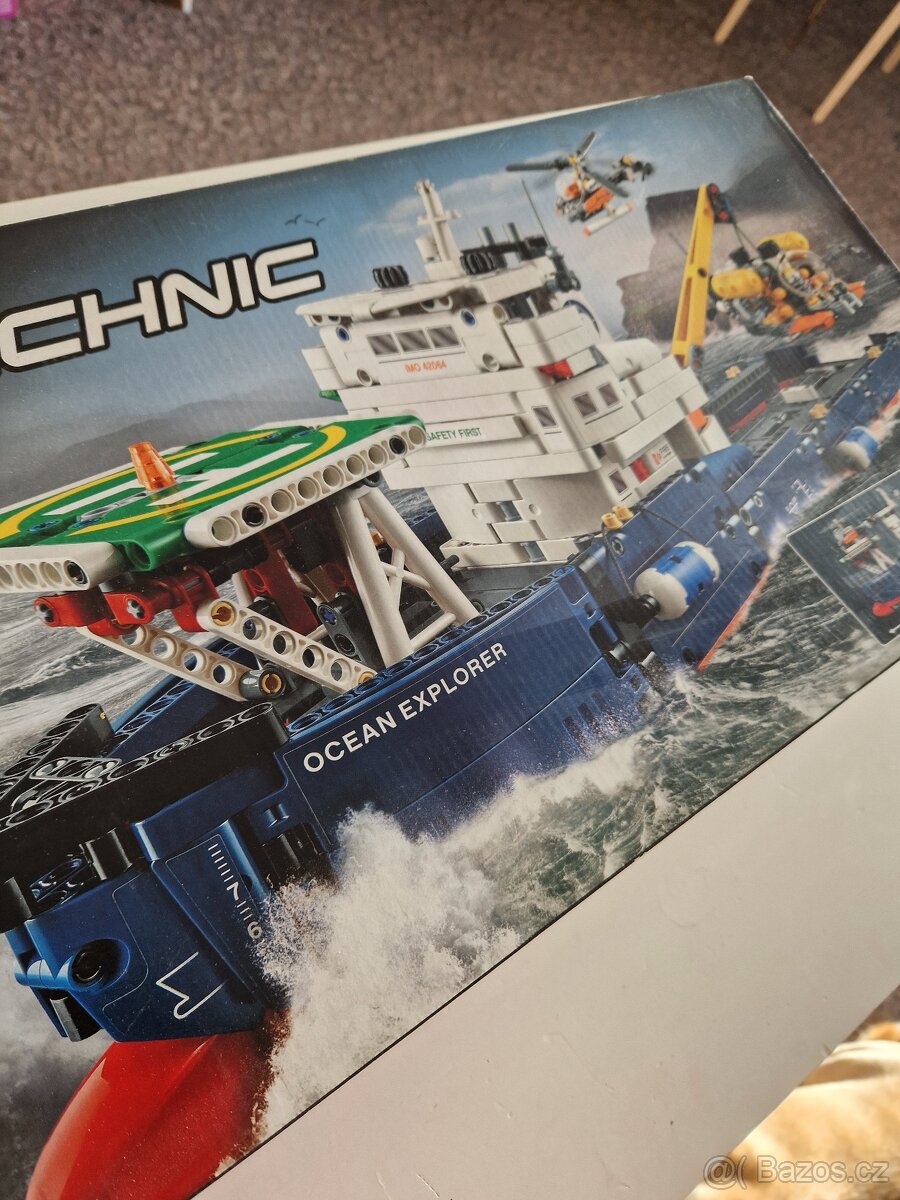 Lego technic 42064 loď 2v1