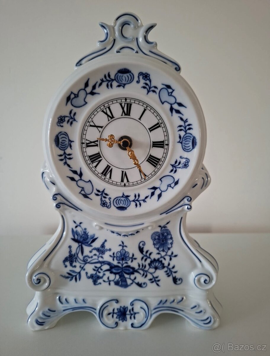 Porcelánové hodiny