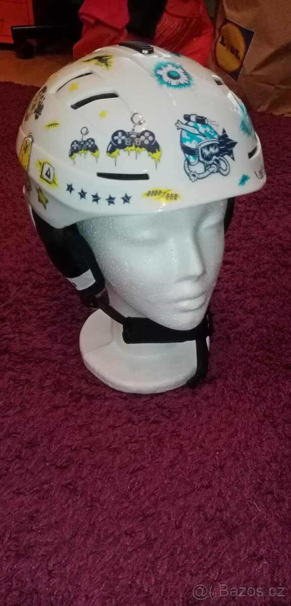Dětská přilba na lyže, brusle