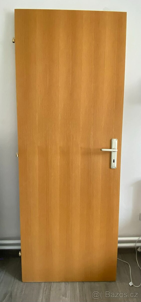 Interiérové dveře levé 75 cm