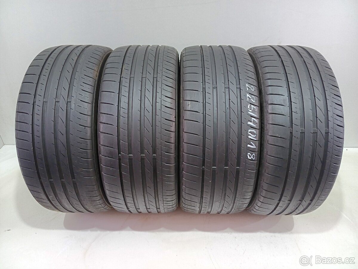 Letní pneu 225/40/18 Kenda