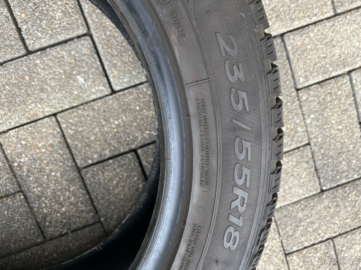 Pneu GOOD YEAR 235 / 55 R18