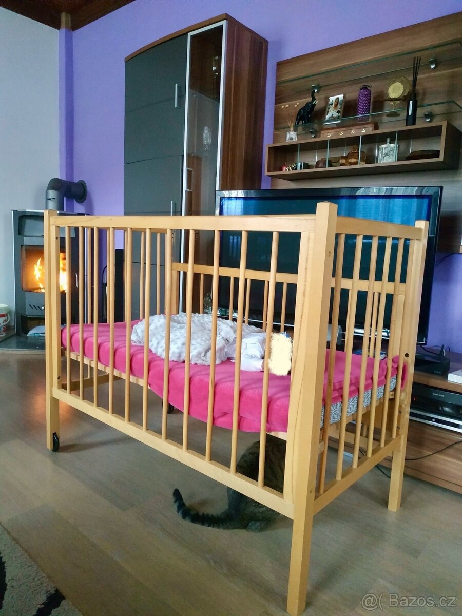 Postýlka dětská