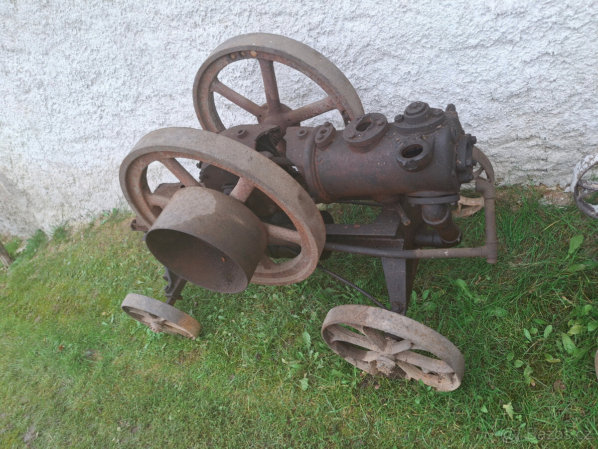 stabilní motor Lorenz 4-5Hp