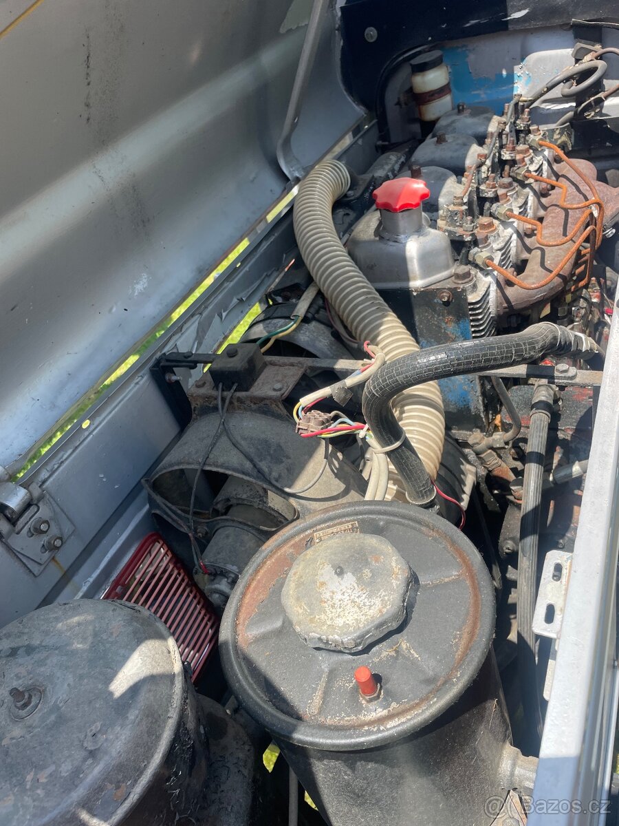 Zetor 5611 motor Slavia vzduchem chlazený