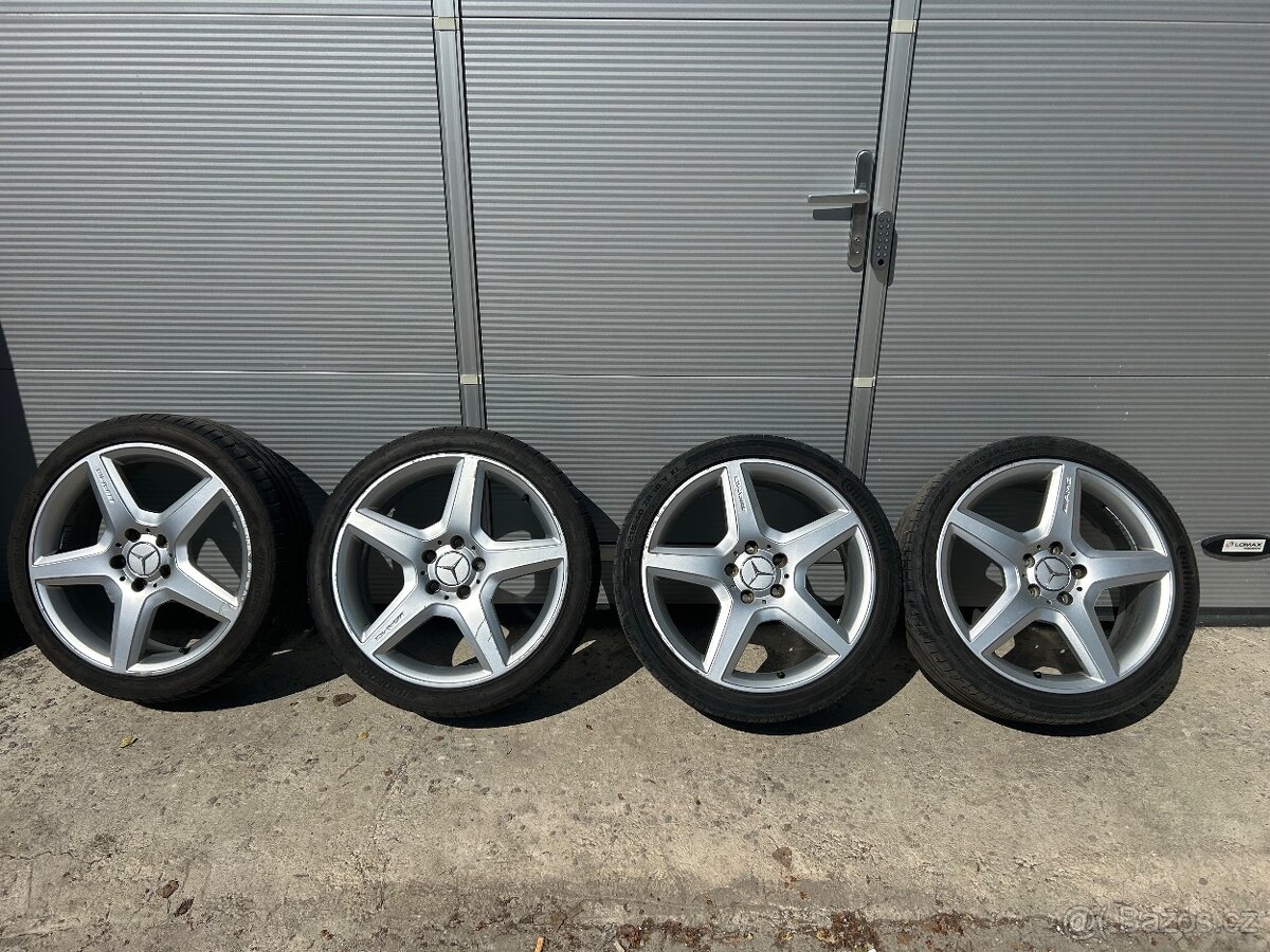 215/40 R18 AMG