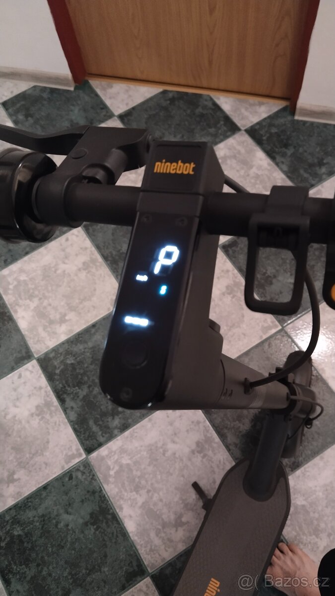 Ninebot g30 elektro koloběžka