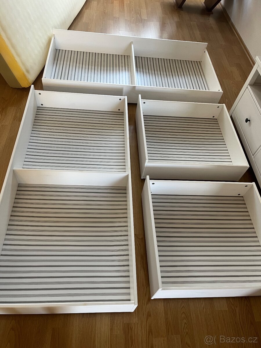 Šuplíky Hemnes postel