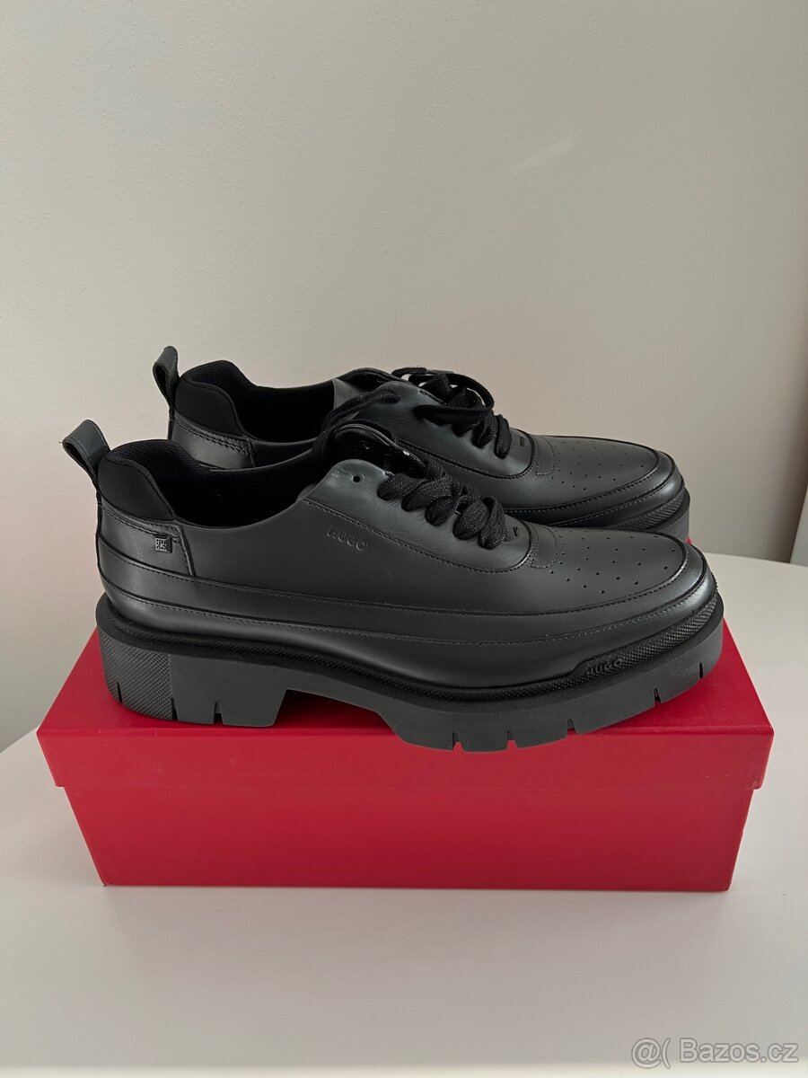 Nové kožené pánské boty HUGO BOSS v. 43