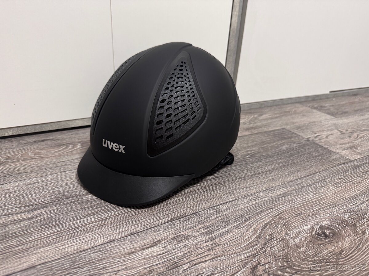 Nová přilba UVEX Exxential III