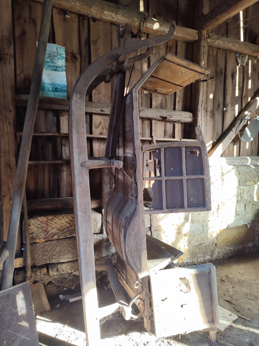 historické starožitné sáně